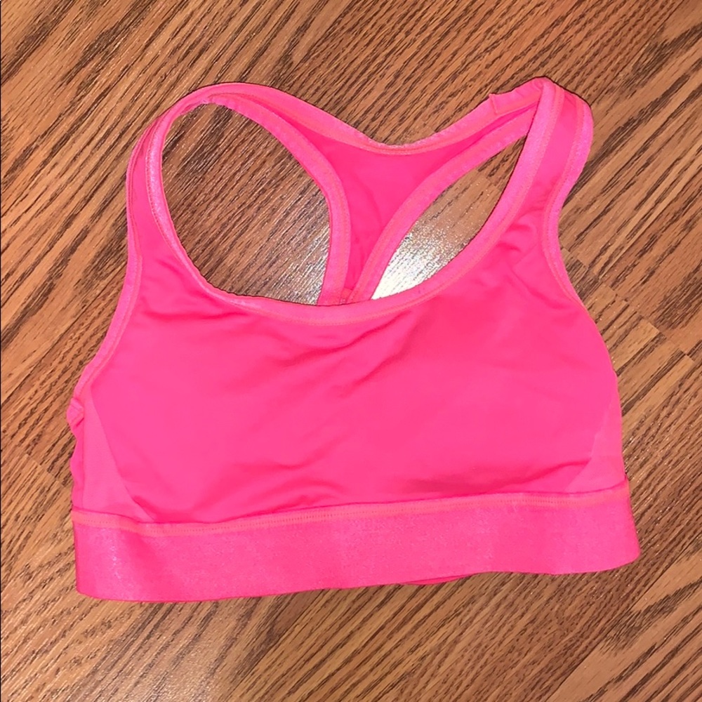 sports bra